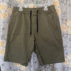 Hollister Advanced Stretch Jogger Short 9” Olive M